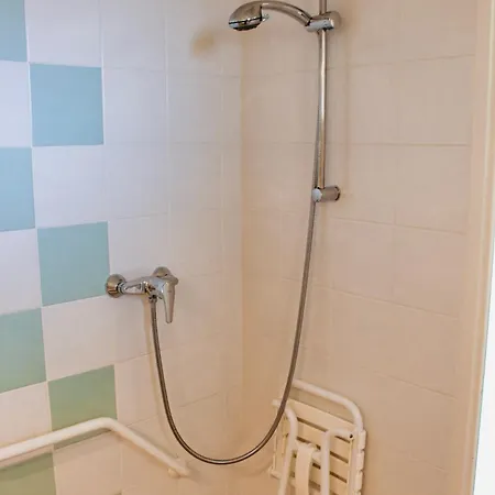 Pmr 2 3 Etoiles Avec Piscine Et Sauna *