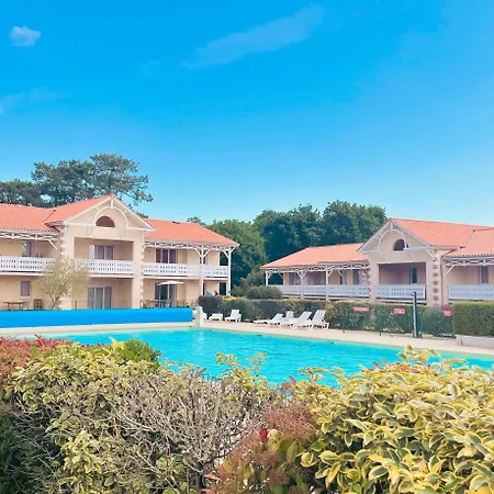 Pmr 2 3 Etoiles Avec Piscine Et Sauna